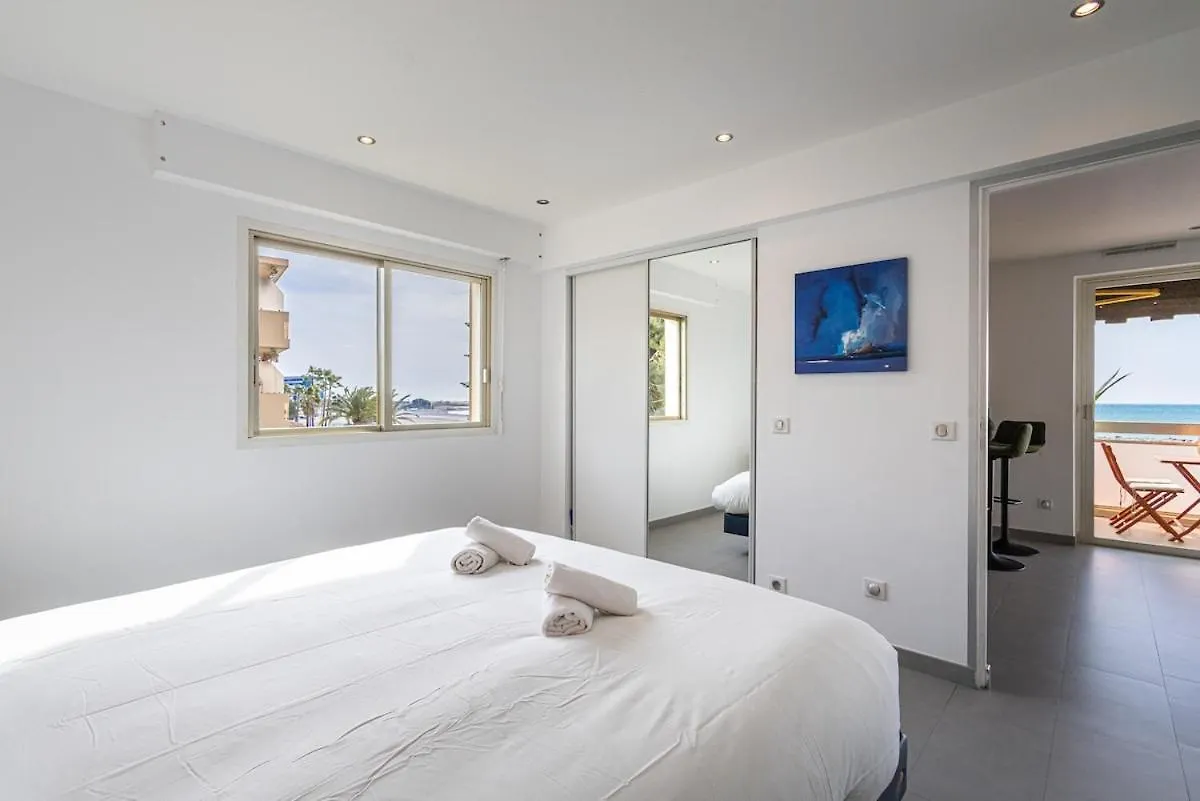 Stunning Apartment With Sea Front Terrace Saint-Laurent-du-Var