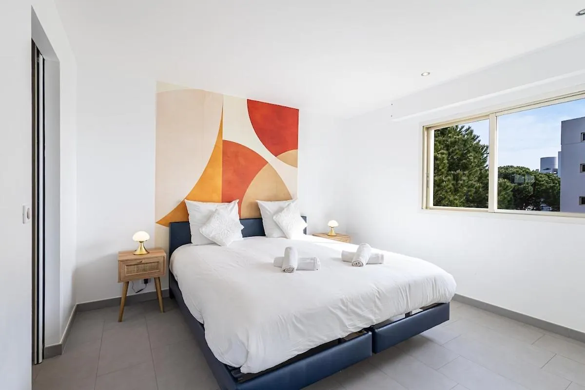 Stunning Apartment With Sea Front Terrace Saint-Laurent-du-Var 0*,  France