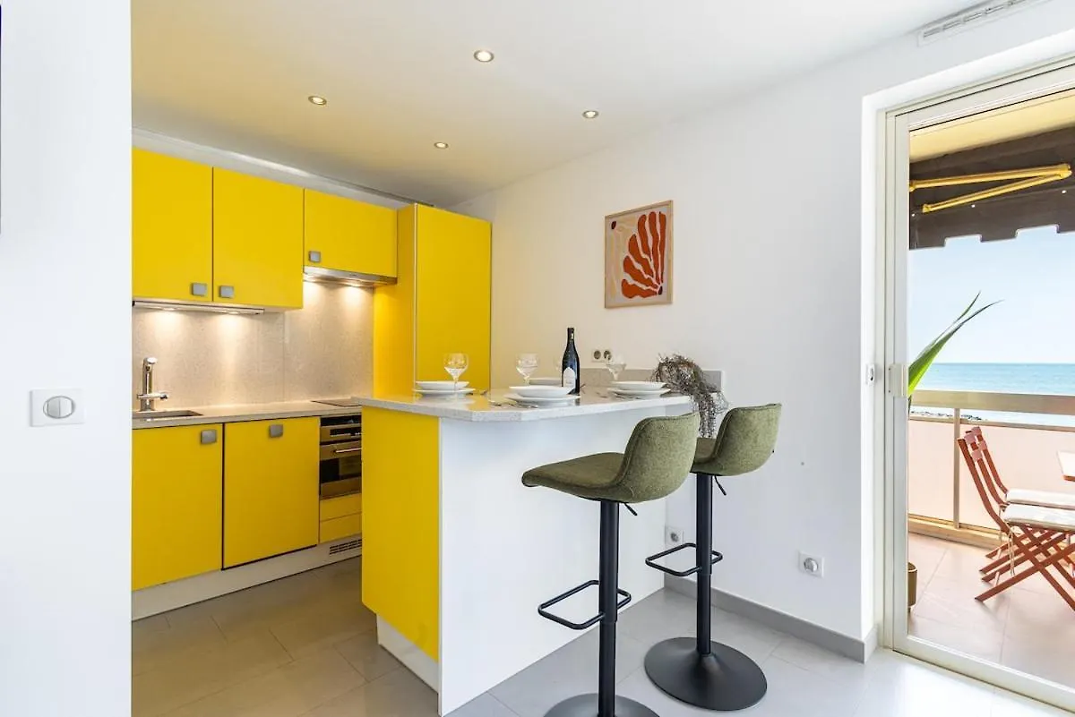 Stunning Apartment With Sea Front Terrace Saint-Laurent-du-Var