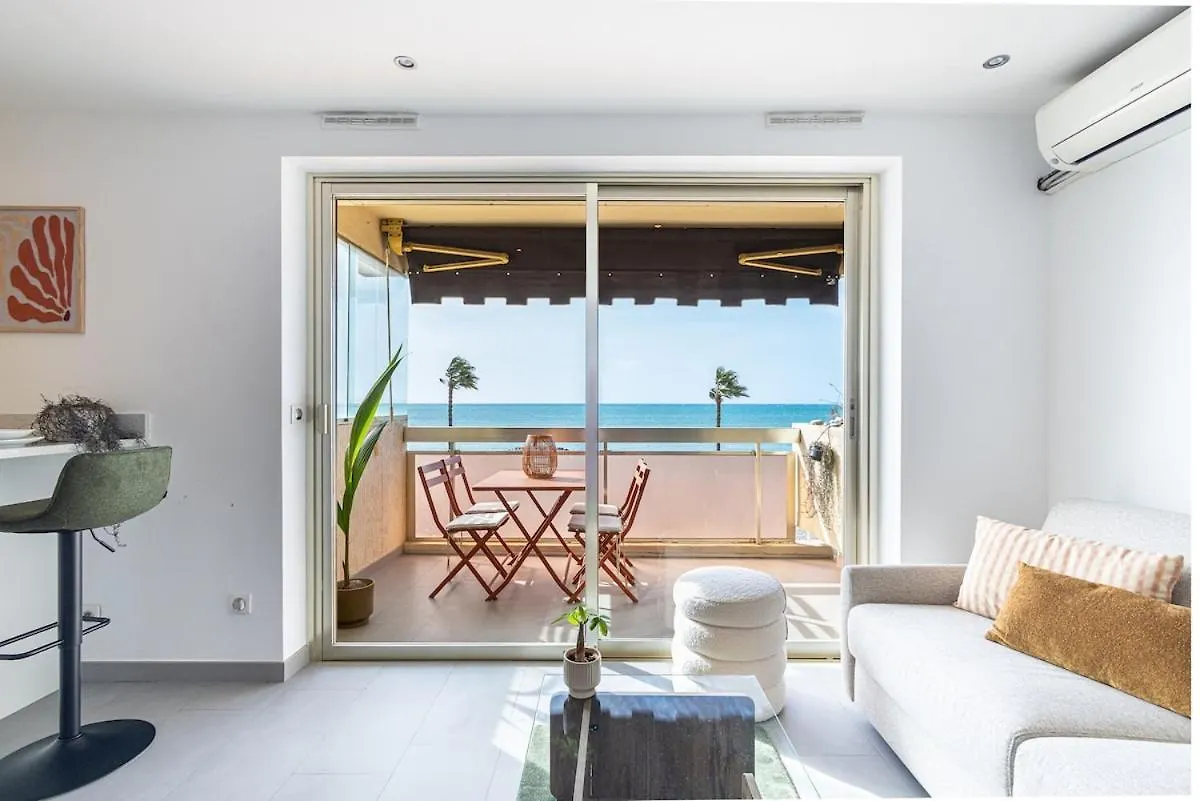 Stunning Apartment With Sea Front Terrace Saint-Laurent-du-Var
