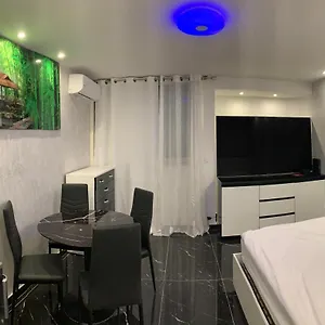  Appartement Les Pieds Dans L'eau